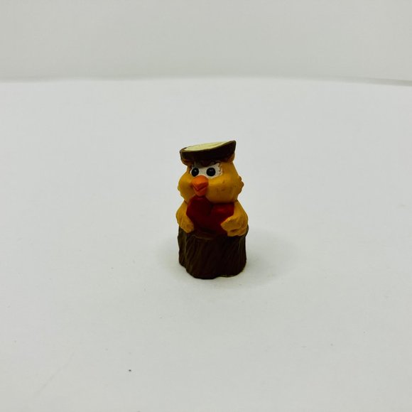 Hallmark Vintage Valentines Day Merry Miniatures Owl Stump Heart 1993 - Picture 1 of 6